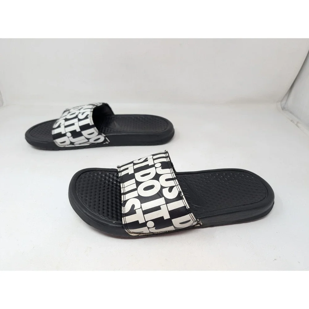 Nike Benassi‎ JDI Logo Sandals Men's Size 8 Slides 631261-024 Just Do It Print